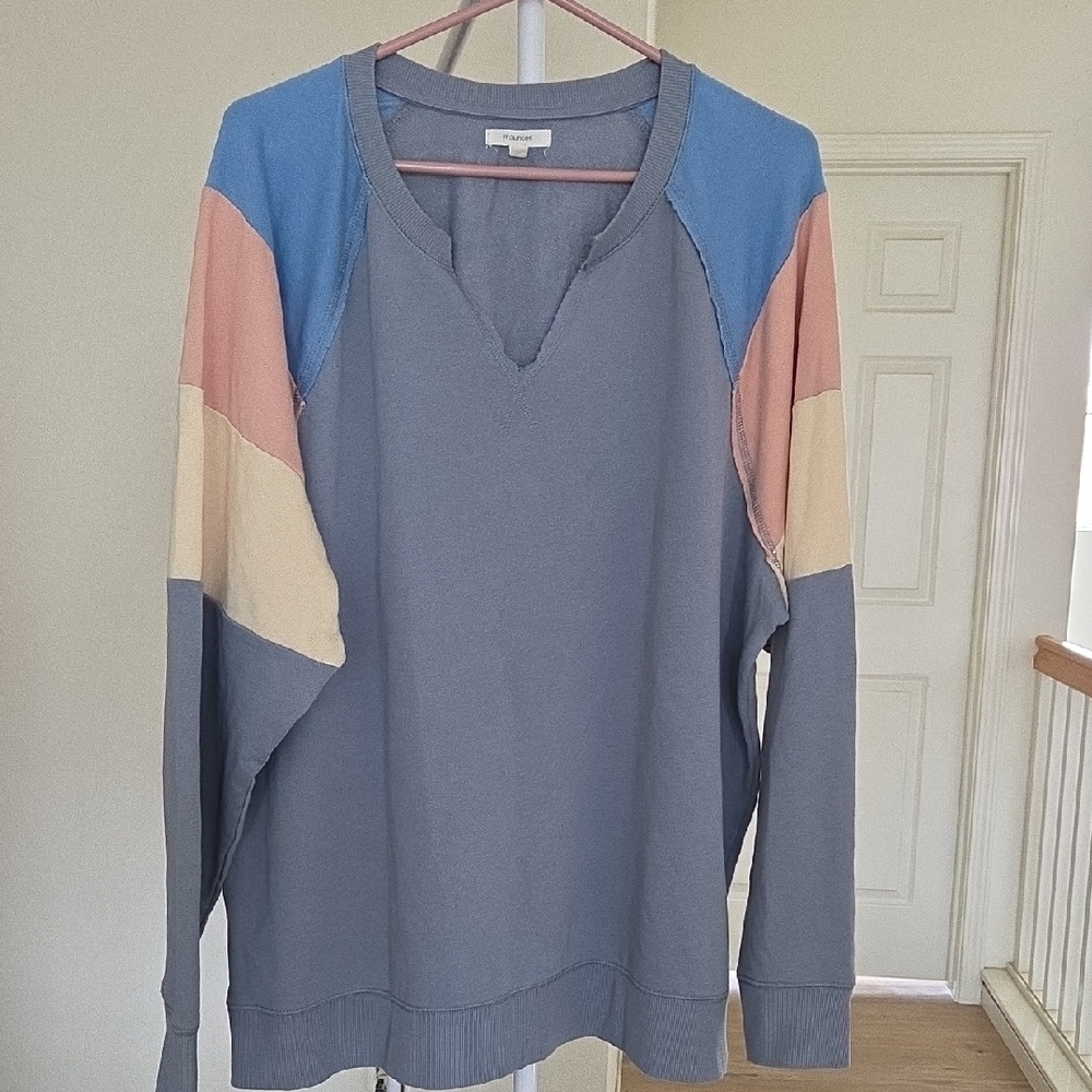 Maurices Blue and Pink Colorblock Sweatshirt Size XXL